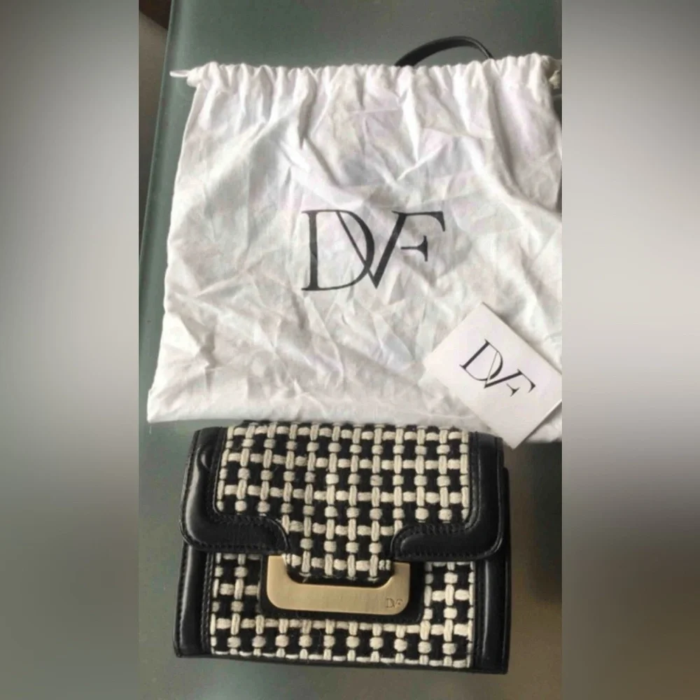 VTG DIANE VON FURSTENBERG TWEED CLUTCH